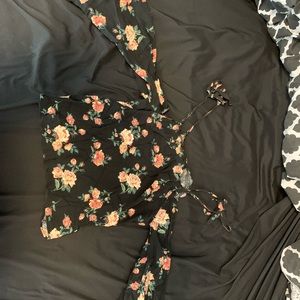 American Eagle Floral Top